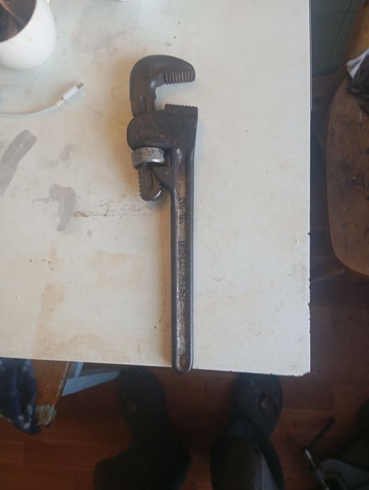 Ключ трубный разводной