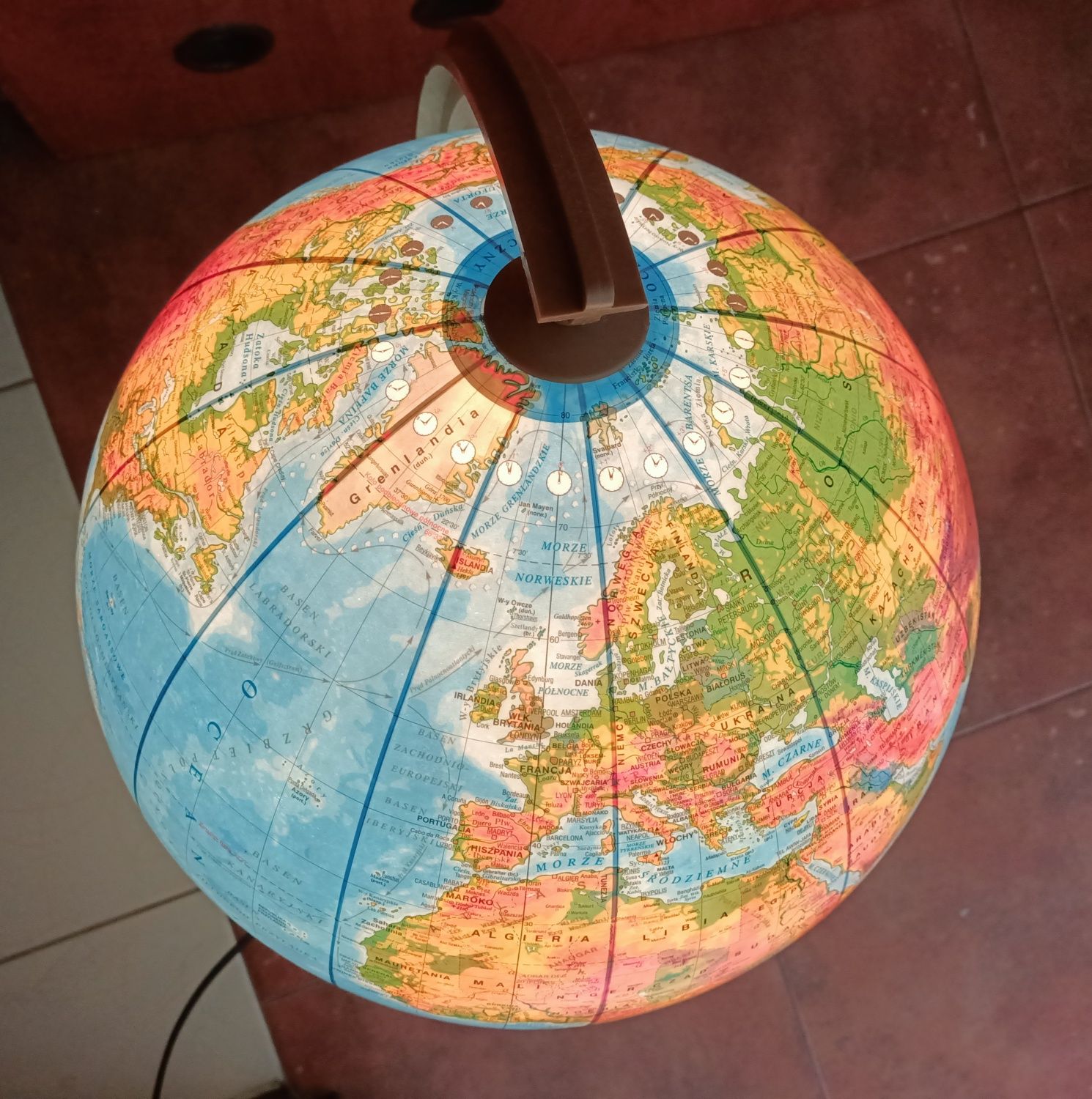 Globus podświetlany dla dzieci