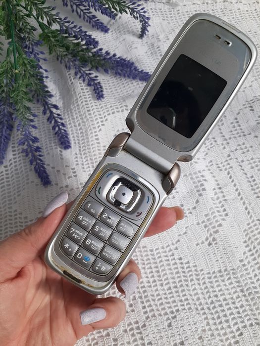 Nokia 6131 white silver мобильный телефон серебро раскладушка кнопки