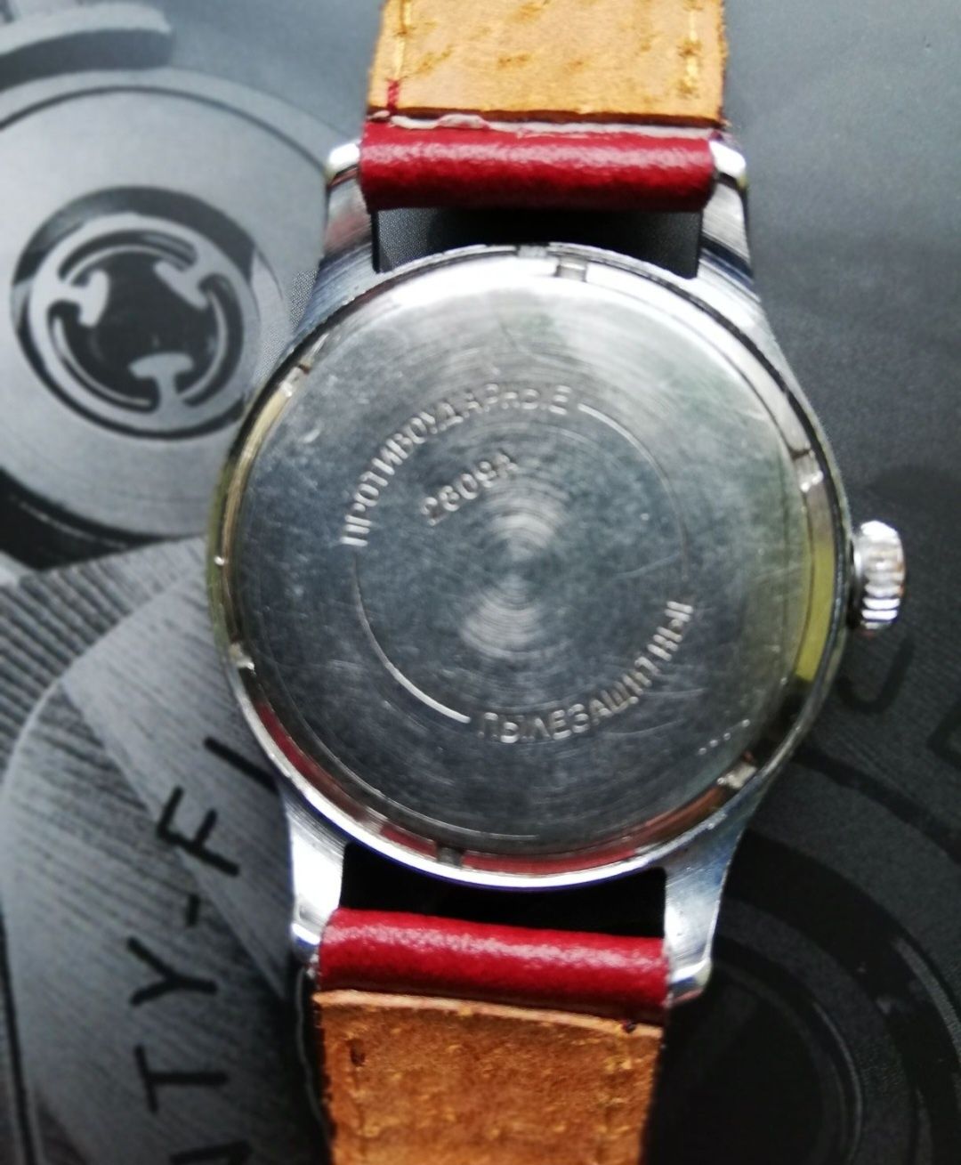 Wostok Precision Class 22 kamnia,34mm biały mechanizm .