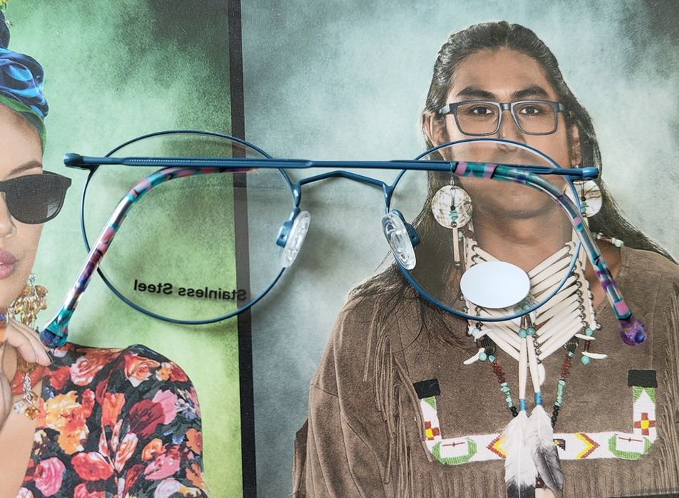 Specsavers. Окуляри !