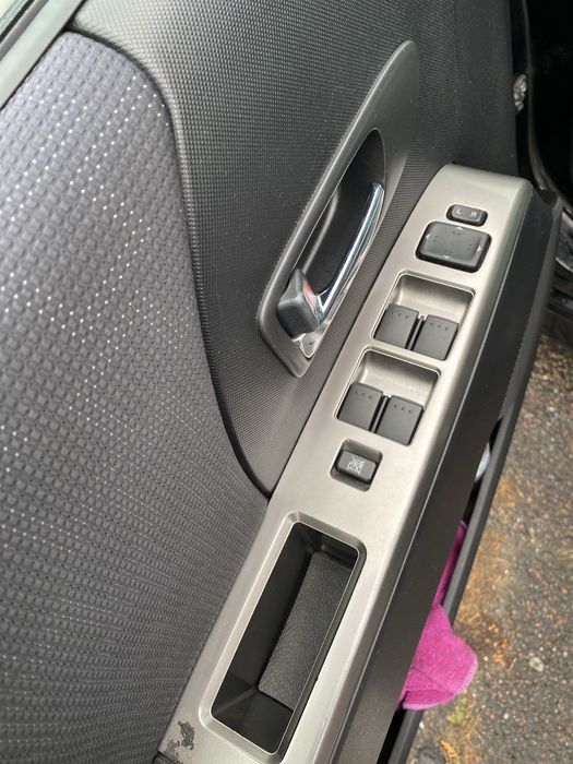 Mazda 5 2008р 2.0 бензин