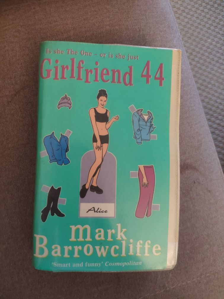 Girlfriend 44 || Mark Barrowcliffe || Angielski