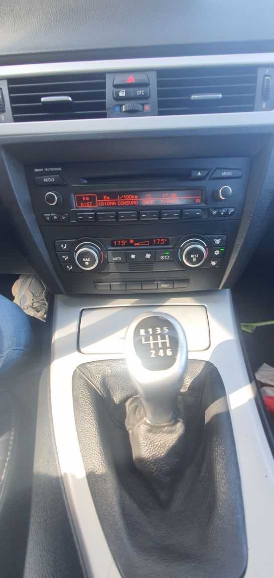 BMW 320d turing.