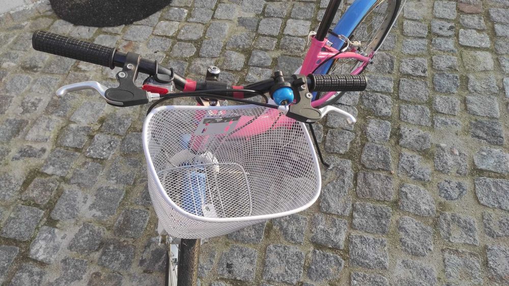 Bicicleta de criança - menina 5 a 11 anos