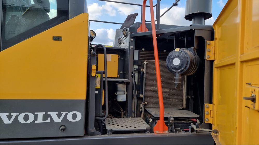 Продам экскаватор Volvo EC 140 EL , 2017 г