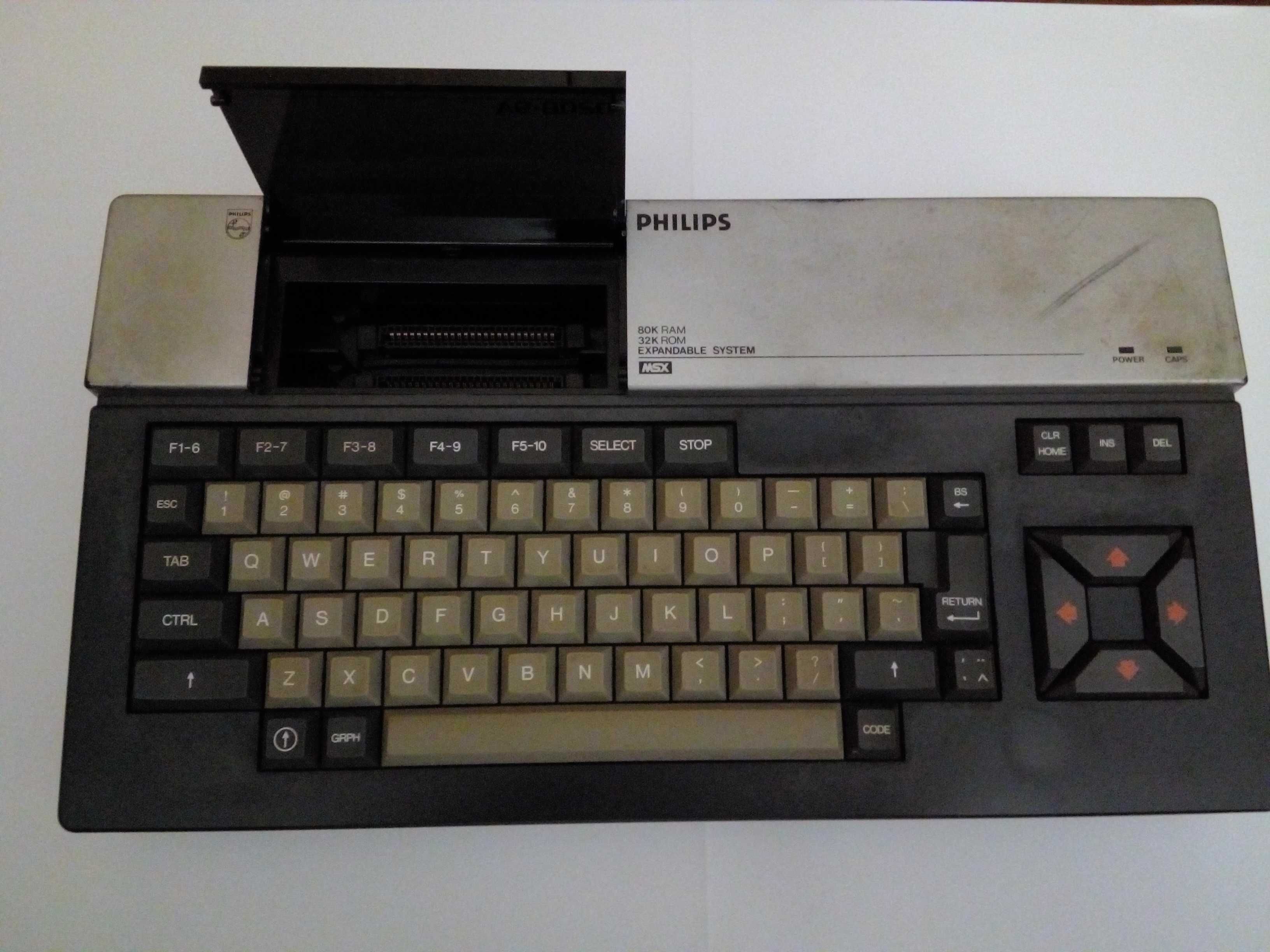 Computador Philips MSX com 2 jogos