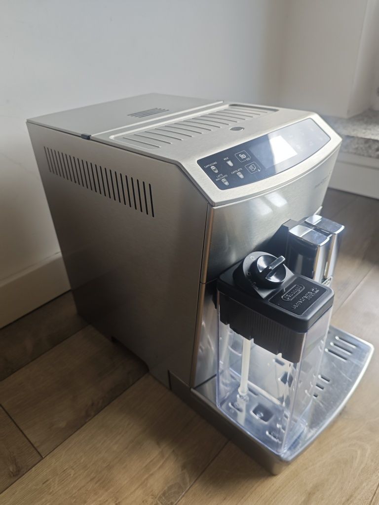 Ekspres ciśnieniowy delonghi primadonna evo s bardzo ładny mało używan