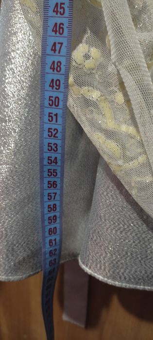 Дитяча сукня святкова на 5-6 років.