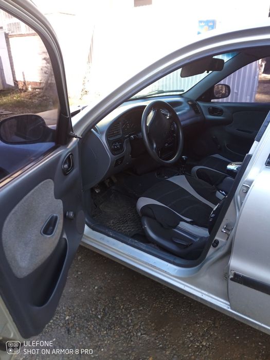 Продам Део Ланос.