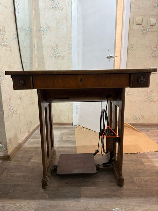 Швейна машинка SAALFELD від Knoch вінтаж