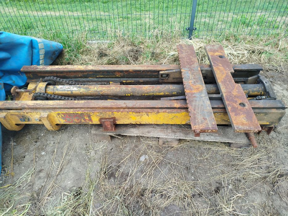 Maszt  ChMX 2T do ciągnika sprzedam