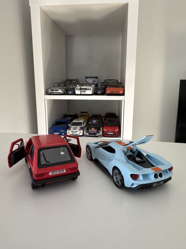 Carros em miniatura 1/32
