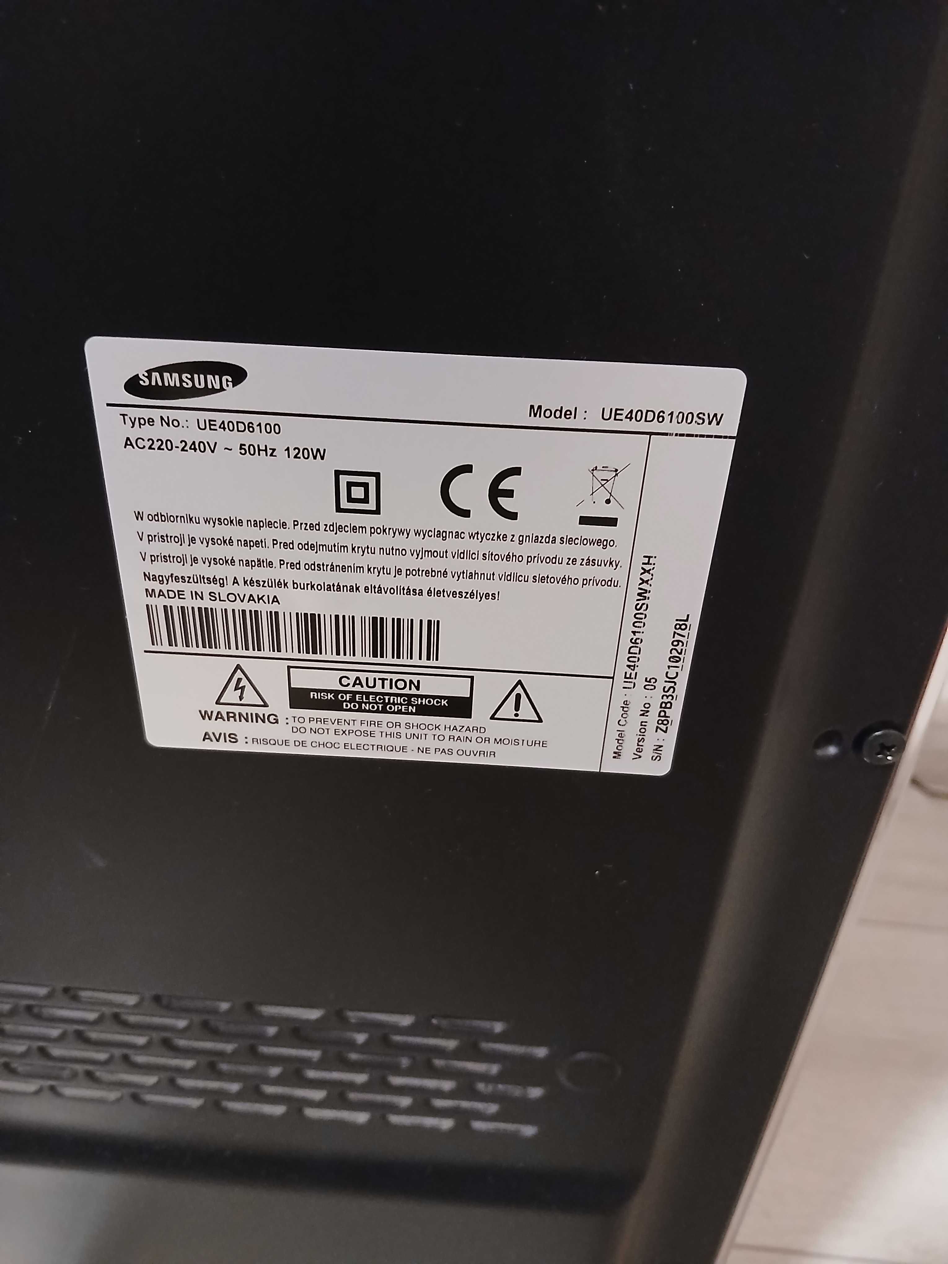 TV Samsung UE40D6100
