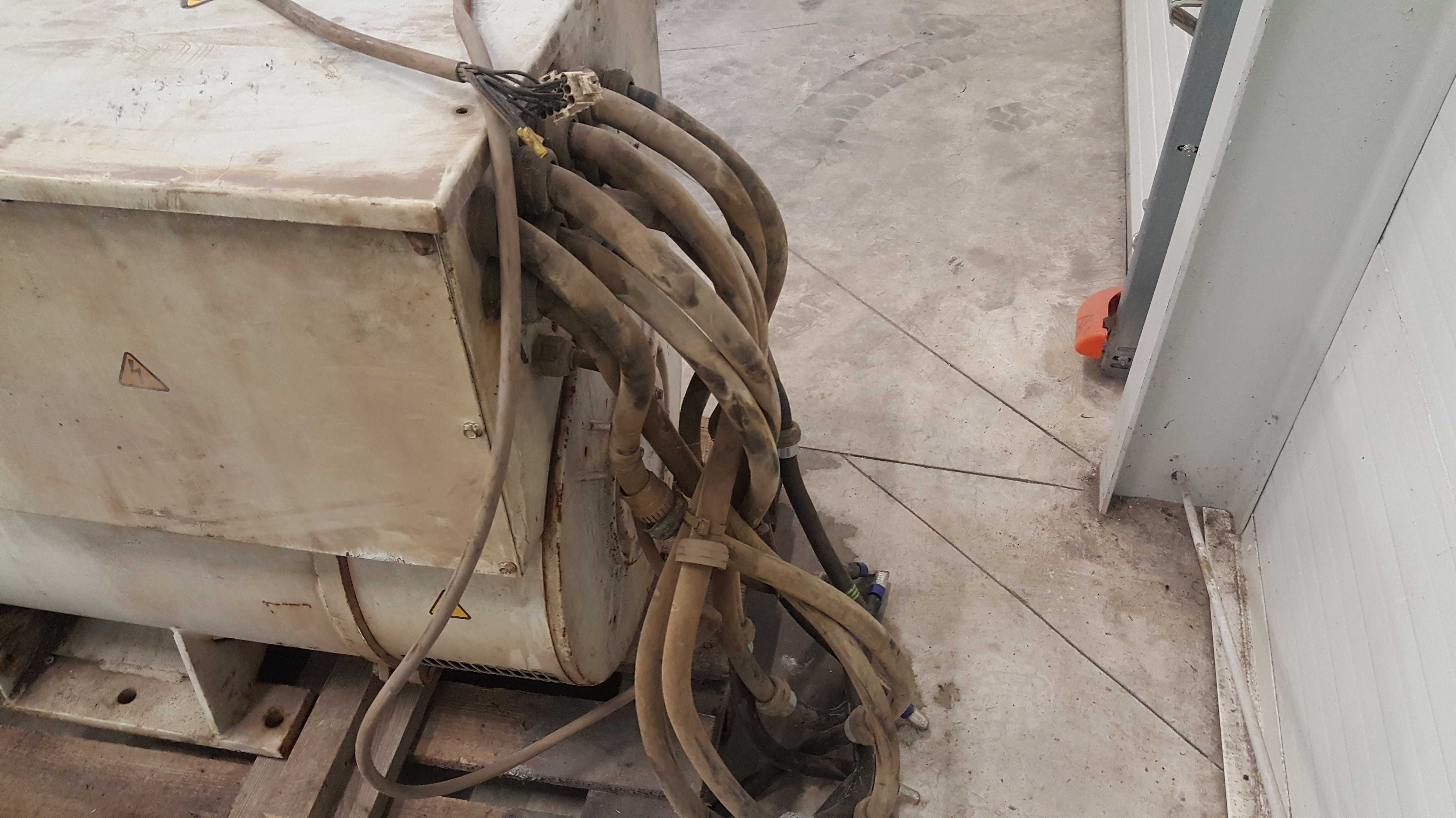 Prądnica alternators LSA 46.2 L9 C 4/6 firmy Leroy Somer 200kW