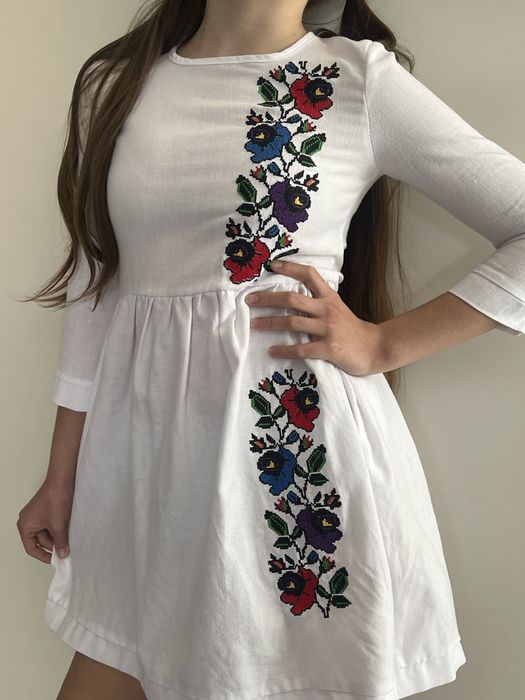 Красиве вишиване плаття, вишиванка на дівчинку вік 10-14р