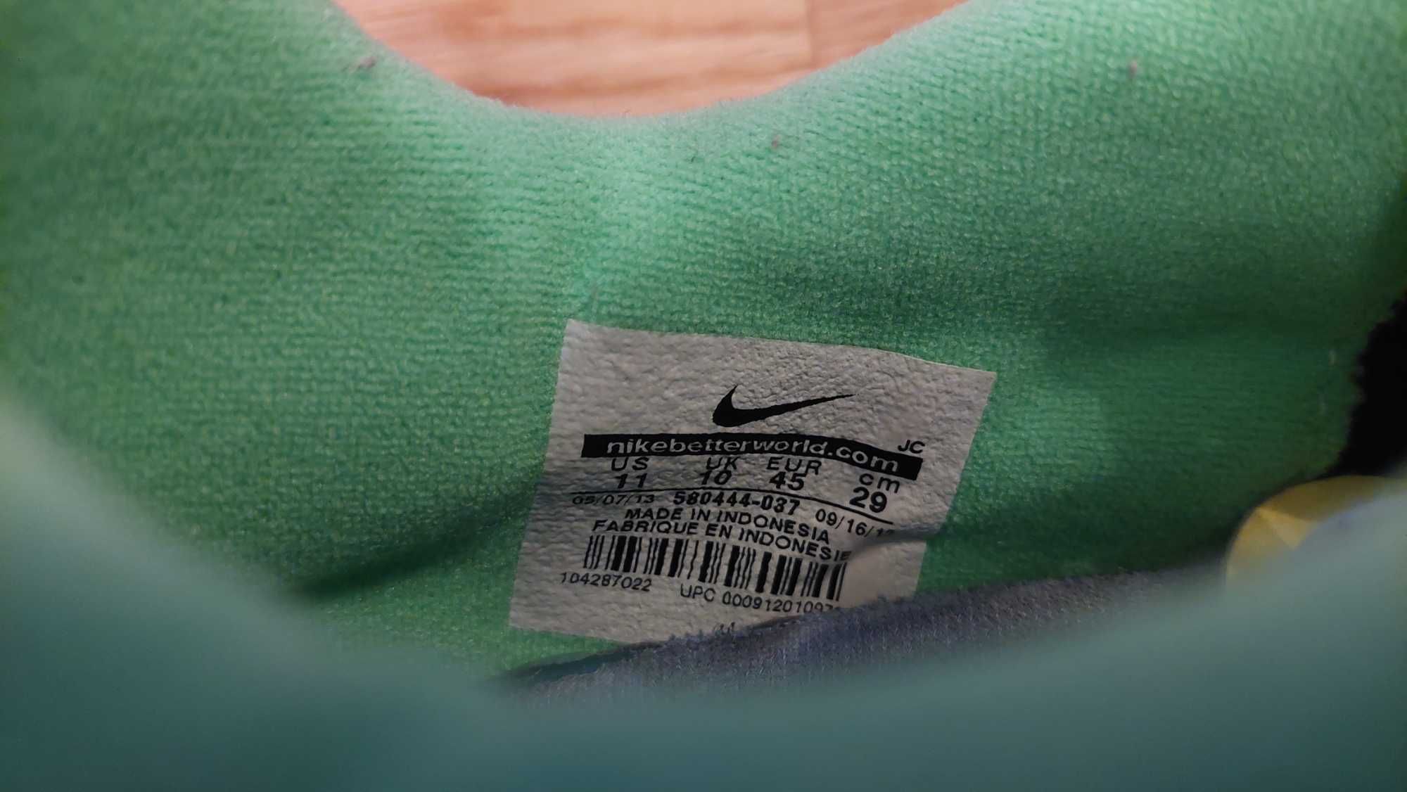 Botas de Futebol Nike NOVAS - Tamanho 45 PT (11 US)