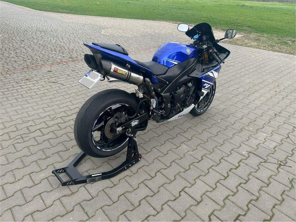 Yamaha R1 RN22 Akrapovic, öhlins