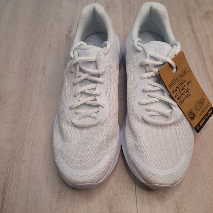 Кросівки жіночі Nike Revolution 7 Running (FB2208-100)