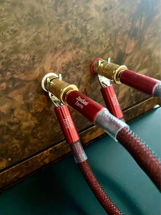 Odeon 28 fornir lakier