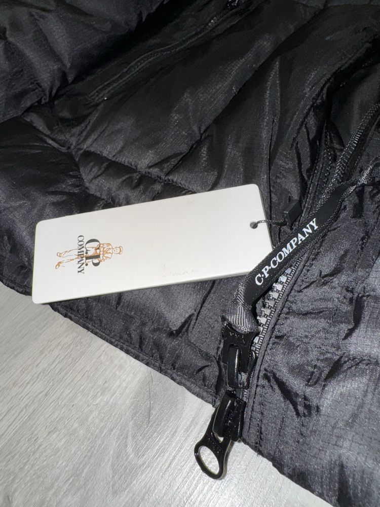 Пуховик C.P. Company Black Down DD Shell Hooded Jacket, сипи компени
