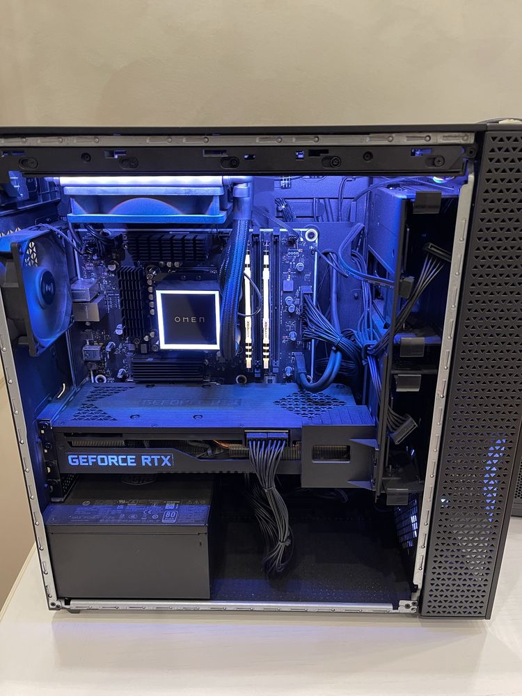 Gaming PC HP i7 11700k nvidia RTX 3080 RGB