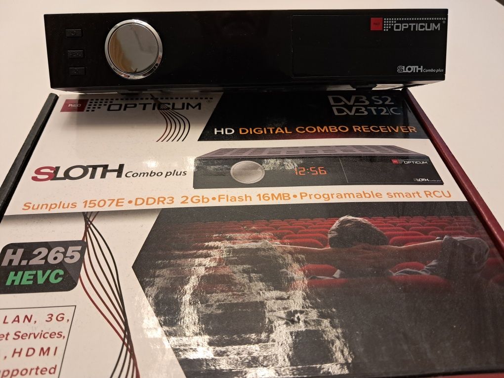Opticum combo plus DVB S2 T2/ C