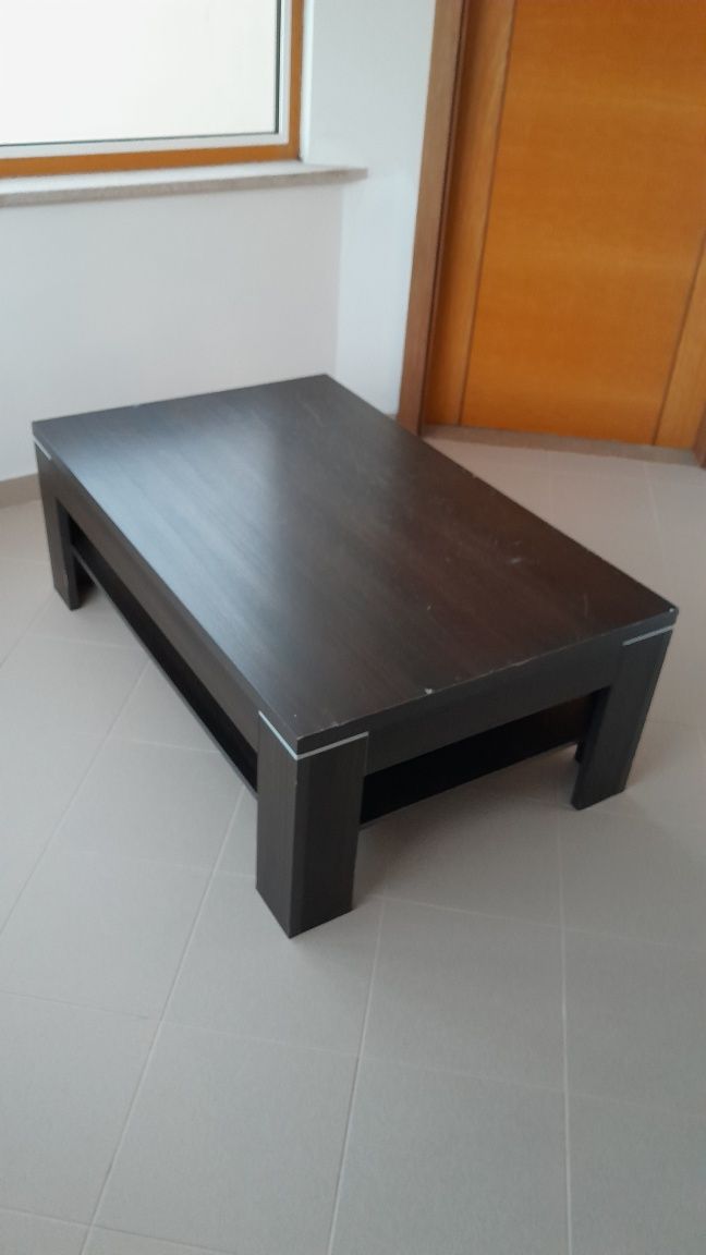 Mesa de Sala ( Em bom estado )