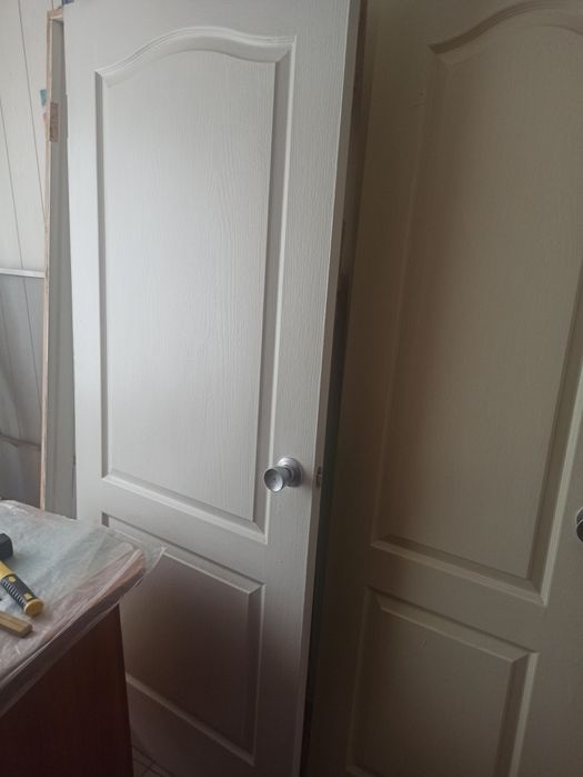 Двери міжкімнатні б/в