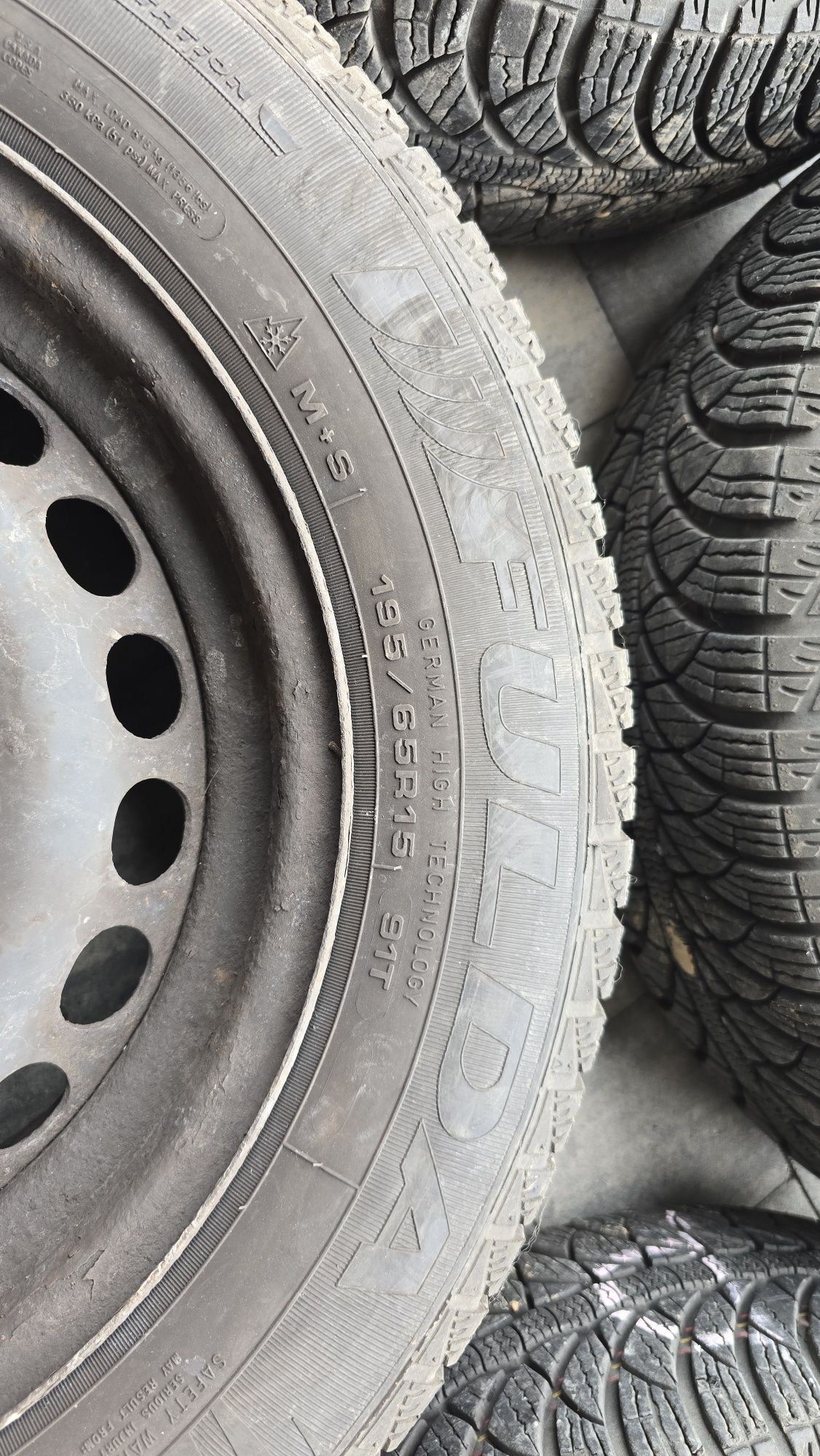 Opony zimowe Fulda 195/65R15 z felgami stalowymi + GRATIS