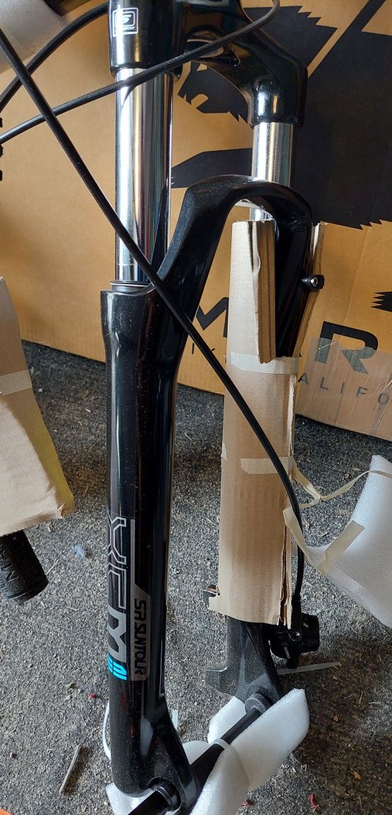 Nowy Amortyzator 29 Suntour XCM DS, 100mm
SR Suntour XCM DS, 100mm Tra