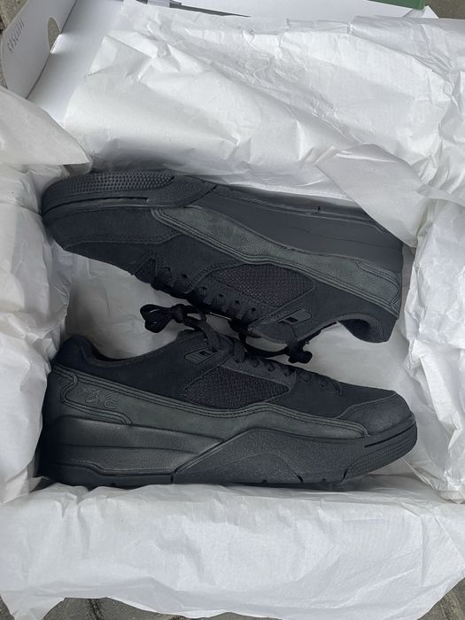 Jordan Flight Court HF3255-010 42-47 у наявності. Оригінал.