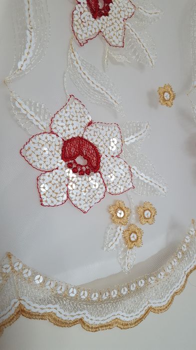Blusa Flores Lantejoulas NOVA Tam L