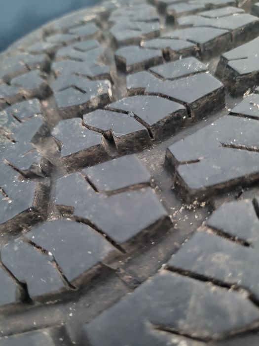 Koła Alufelgi KIA SPORTAGE 215/75 15R Suzuki Vitara Jimny Uaz