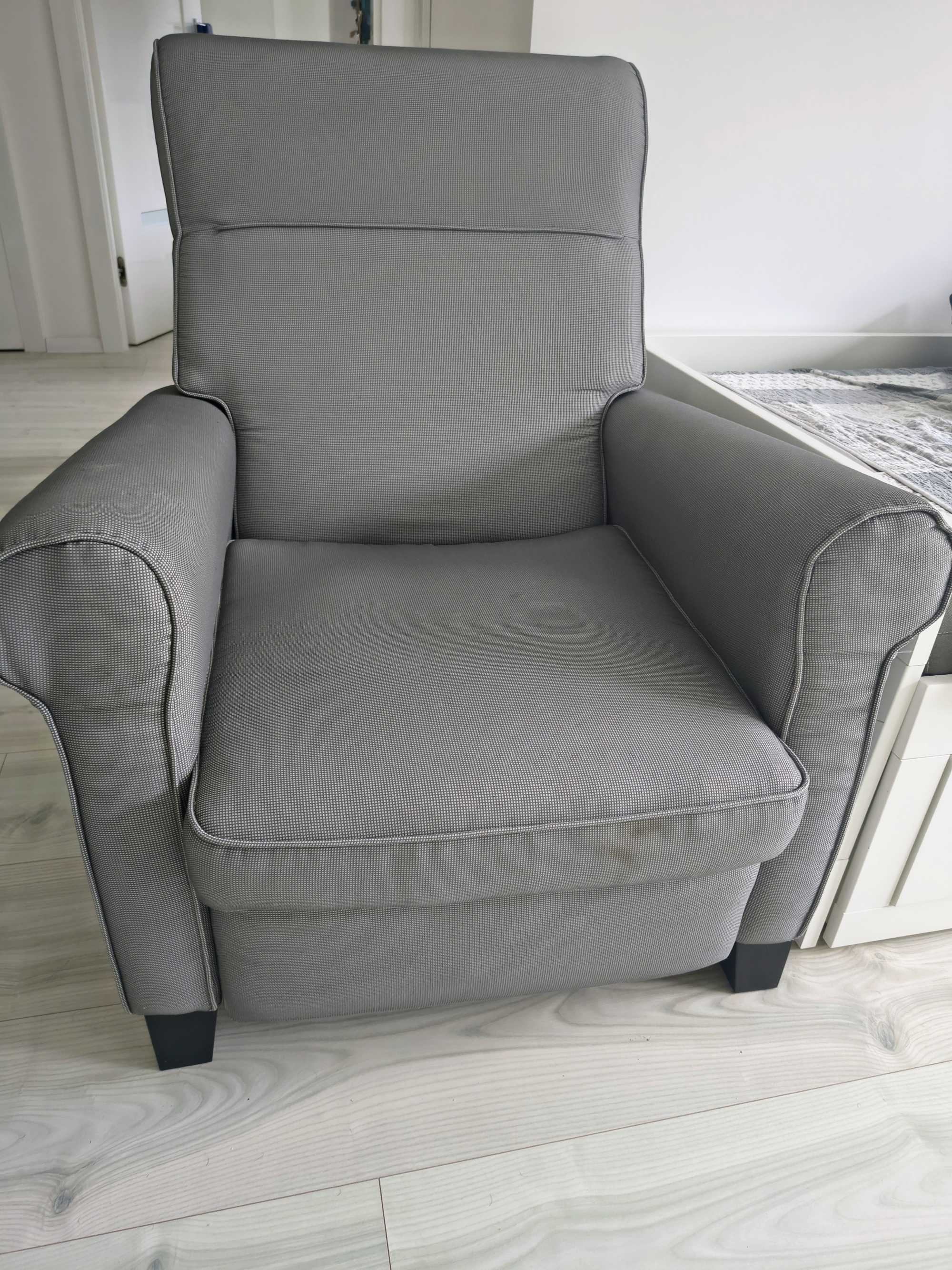 Fotel rozkładany IKEA, Remmarn jasnoszary