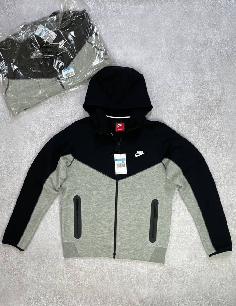 Nike tech fleece original