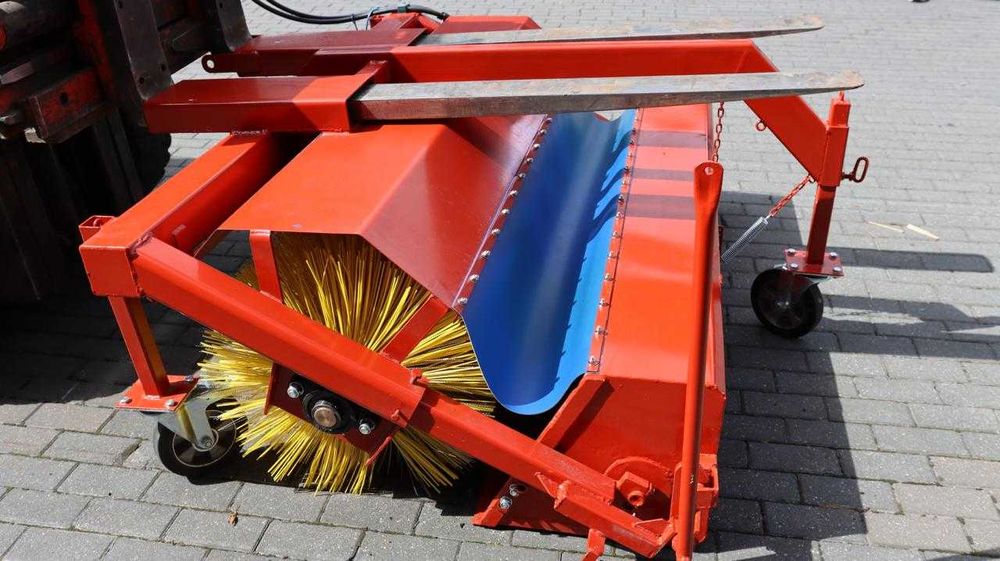 Zamiatarka hydrauliczna do wózka widłowego - 160 cm