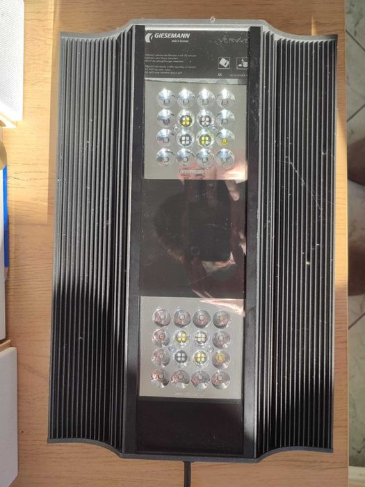 Lampa LED Giesemann VerVve – na części lub do naprawy