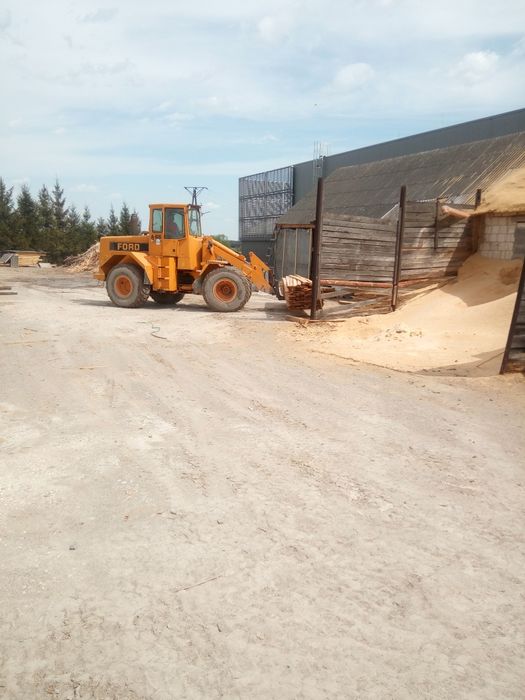 Ładowarka  FORD A-66