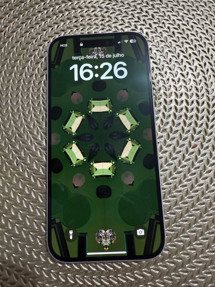 Iphone 16 branco - 128GB - Garantia até 2026.