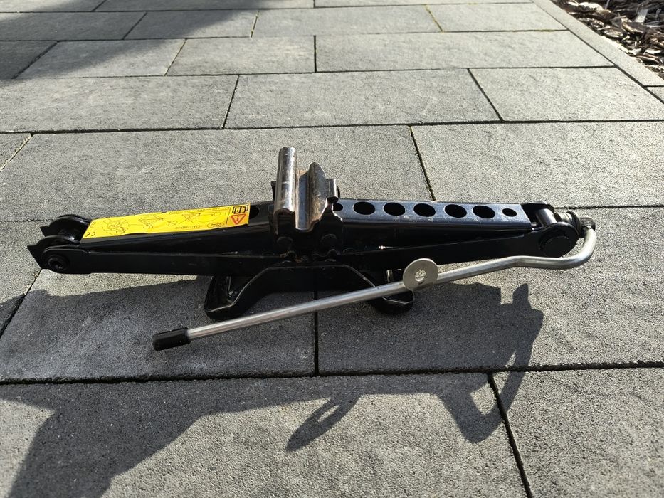 oryginalny lewarek podnośnik Ford