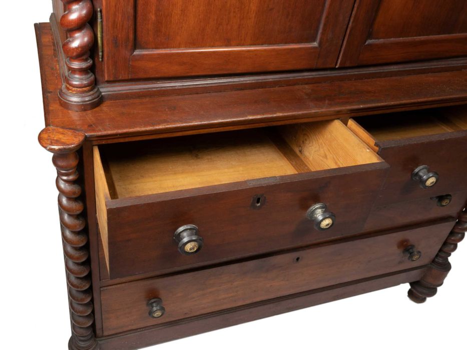 Cómoda Oratório vinhático d José | século XIX