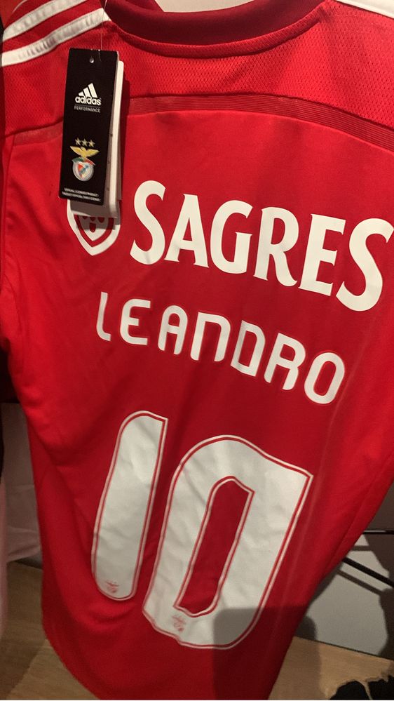 Camisa SL Benfica 2014–2015 Oficial Nº10 Leandro – Autografada