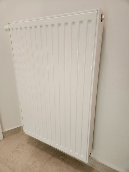 Grzejnik INTEGRA 22, Dolno Zasilany, Wymiary 720x900 mm