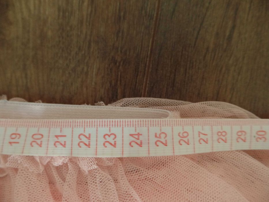 Jasno różowa tiulowa spódniczka R. 122