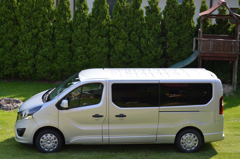 Przewozy Bus 9-Osób lub S-klasa Z Kierowcą Premium Wesela Lotniska ITP