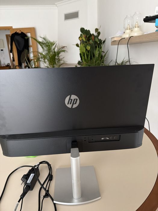 Monitor HP 27” Full HD 100Hz – como novo