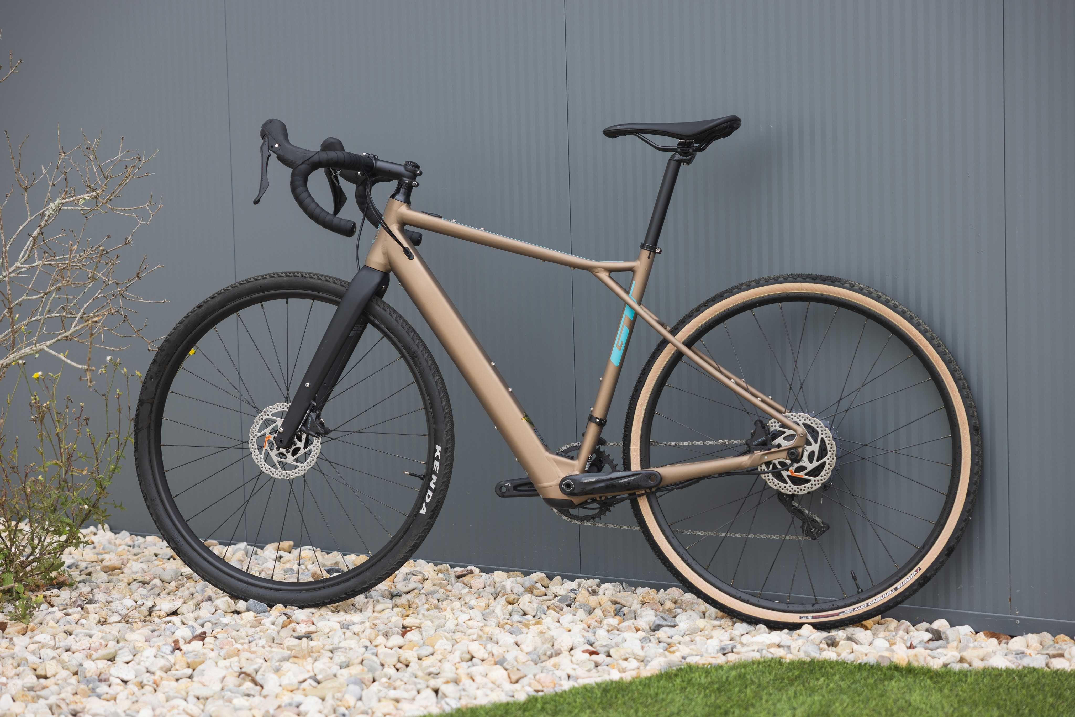 Bicicleta elétrica Gravel GT AMP