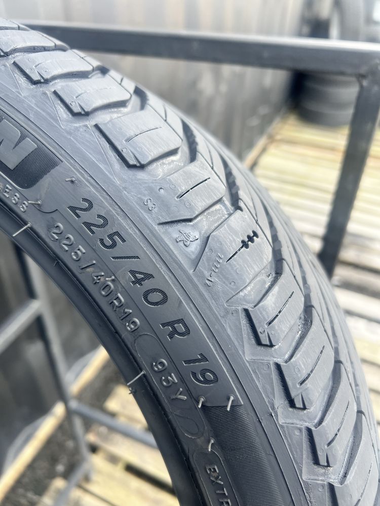 Opony CAŁOROCZNE MICHELIN 225/40/19 Para 6.23mm 2021