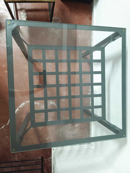 conjunto mesa e cadeiras